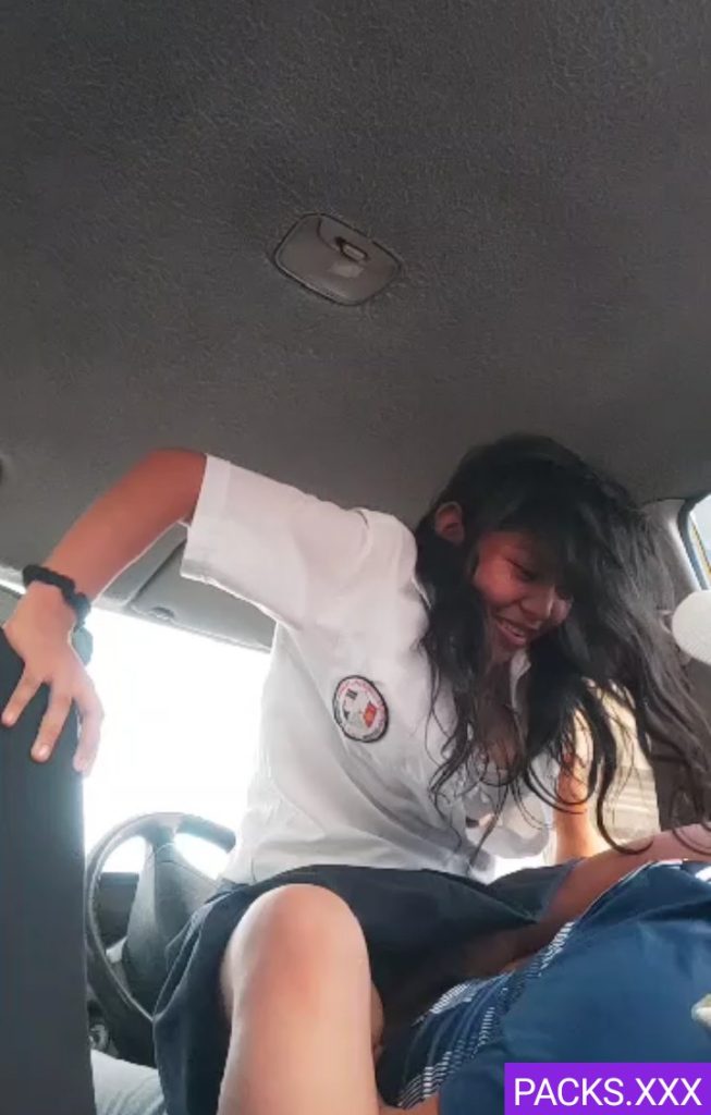 Colegiala pendeja se deja coger del tio 1