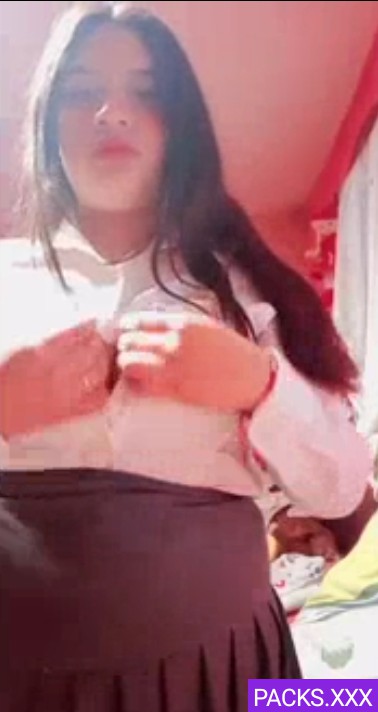 Colegiala Chichona Masturbándose+ Pack Exclusivo 1