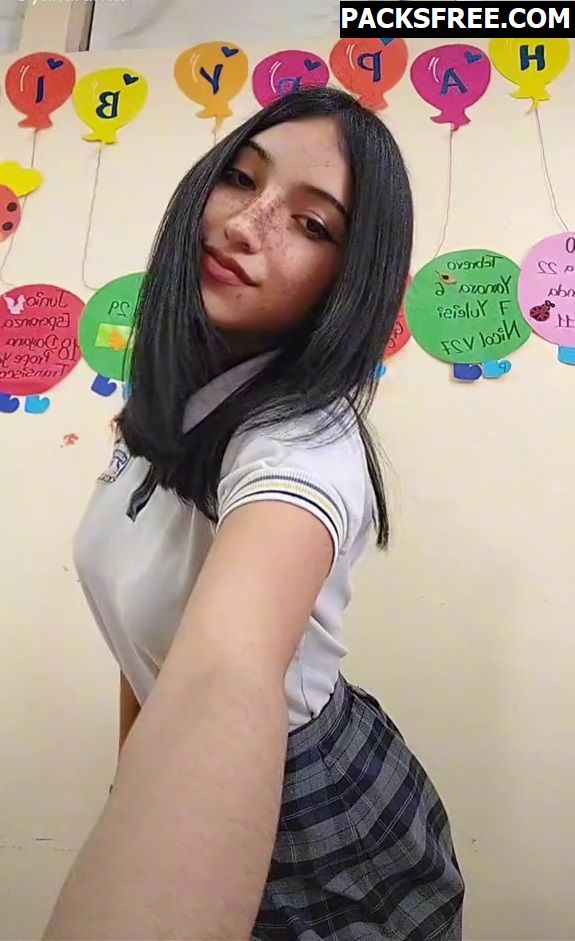 Linda Nena Estudiante + Videos Para Su Vato 1