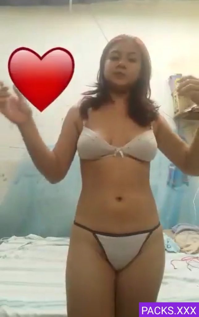 Pendeja Putipobre De Tetas Pequeñas 1