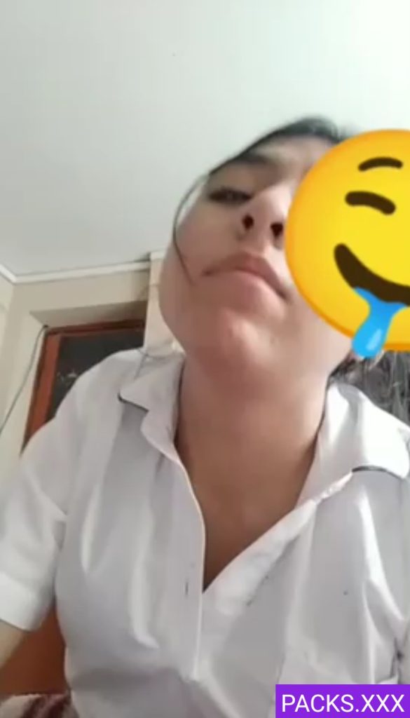 Colegiala gritona En videos 1