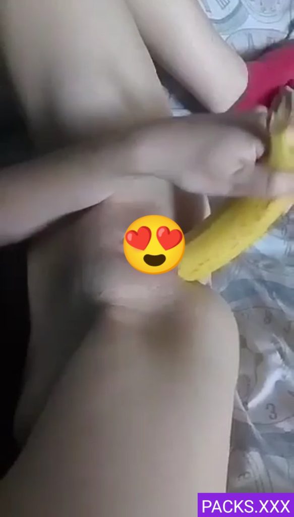 Morra traviesa con la banana + Vídeos Extras 1