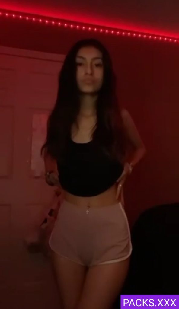 Chava De Tetas Pequeñas+ Vídeo Imperdible 1