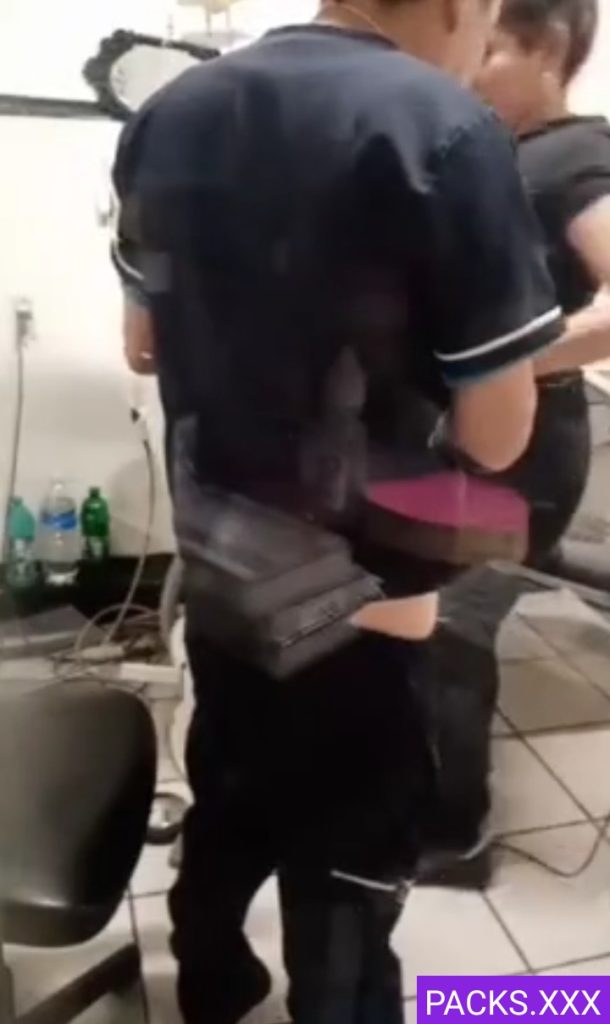 Una buena cogida del ginecólogo 1