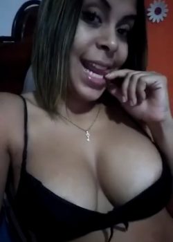 Se toca la panochita y se viene a chorros 7