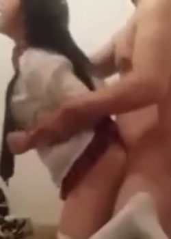 El profe le da como cajón que no cierra hasta que chilla 2