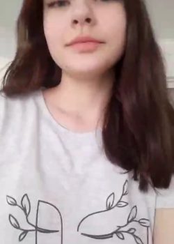 Deliciosa Mina Blanquita Se Toca La Panochita En Muchas Poses 5