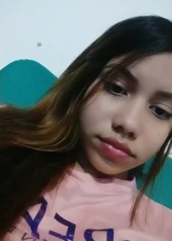 Chava Estudiante Paga Así Sus Estudios 7