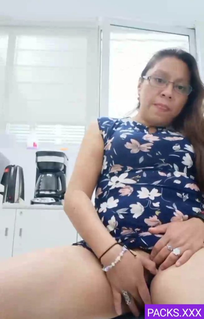 Mi tía casada pero bien puta 1