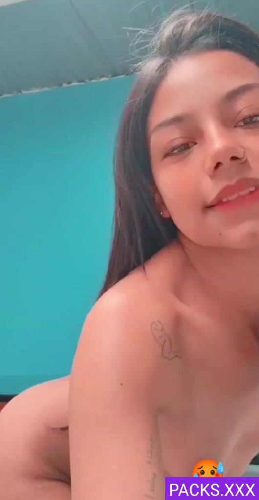 Jovencita Traviesa De Lindas Tetas 1