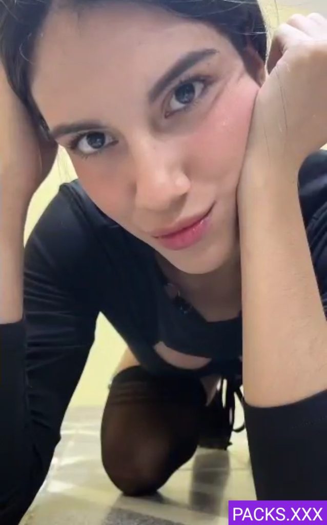 Sophia Linda Putita Tetona + Vídeo 1