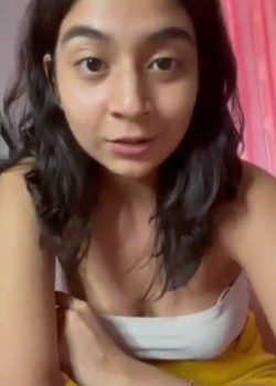 Flaca De Tetas Pequeñas+ Vídeo Full Masturbándose 2