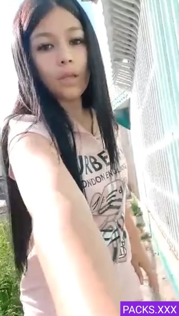 Jovencita Cachonda Se Masturba Donde Le Da La Gana 1