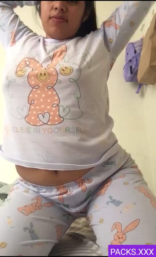 Exquisita Gordibuena Se Abre Todita Frente A La Camara 1