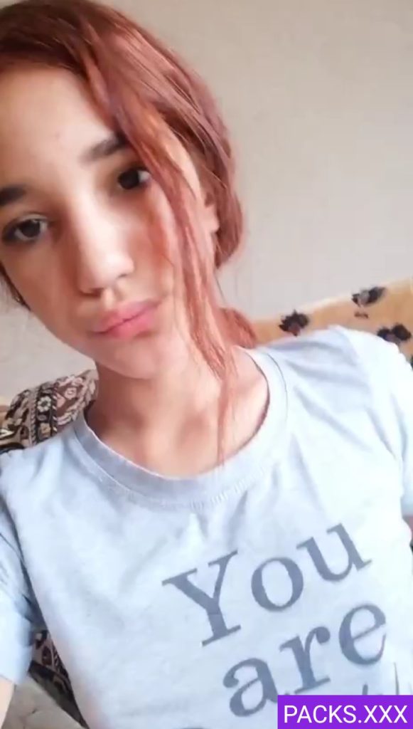 Queda solita En casa Y Se Masturba Full 1