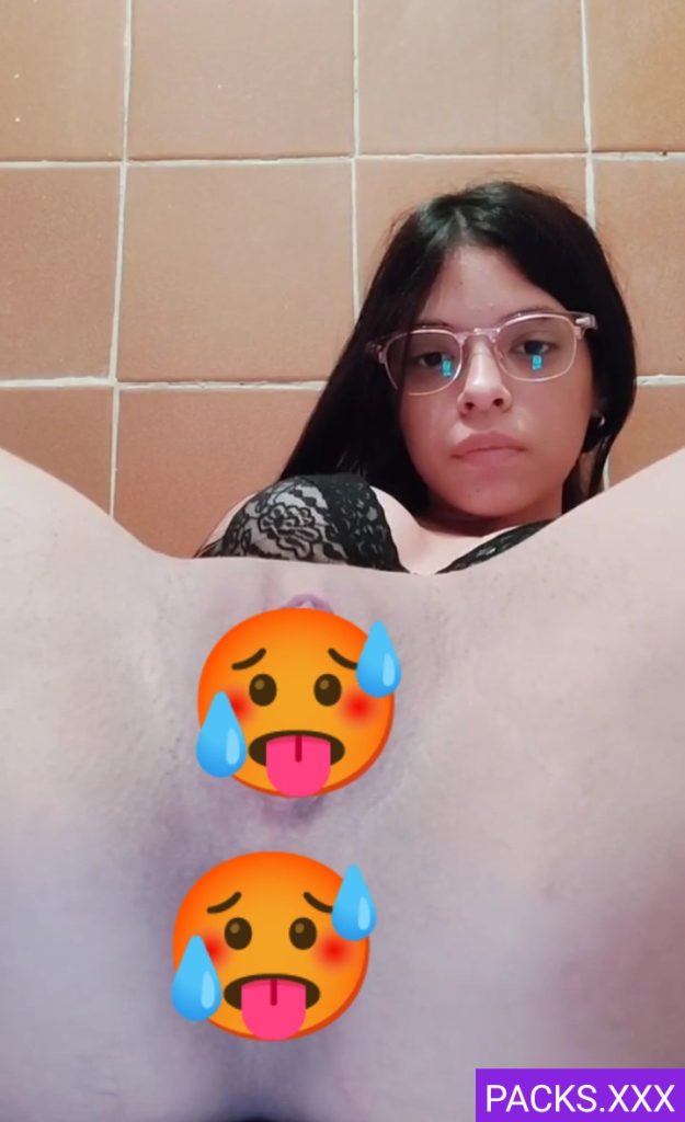 Jovencita Flaquita De Rico Culito + Vídeo Full 1