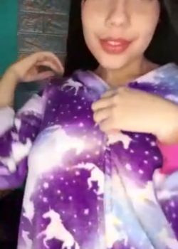 Minita De Lindos Ojos Se Masturba Full Duro 7