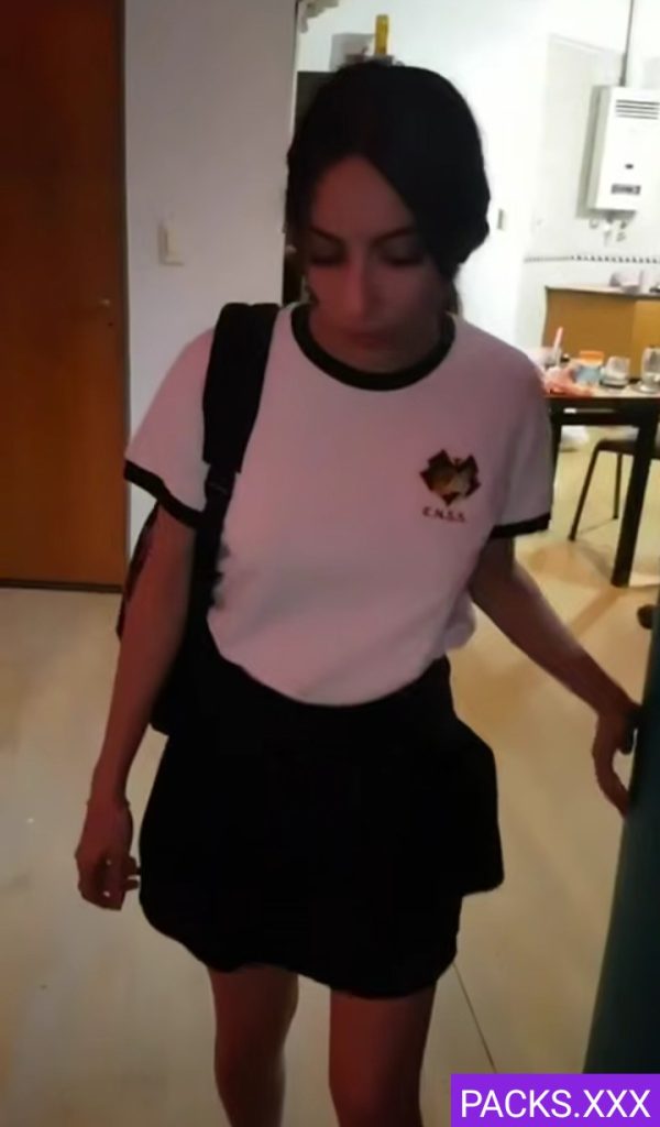Rica Estudiante La Dejan Full De Leche + 15 Minutos 1