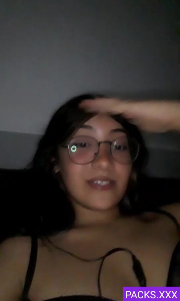 Rica morra putita se toca ricos sus partes Íntimas 1