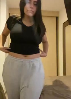 Linda y deliciosa chava nalgona + Vídeo Desnuda 4
