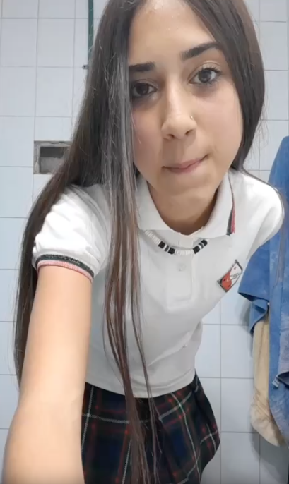 Estudiante Flaquita Y Divina + Vídeo Full 1