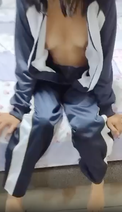 Divina Estudiante Flaquita+ Videos 1
