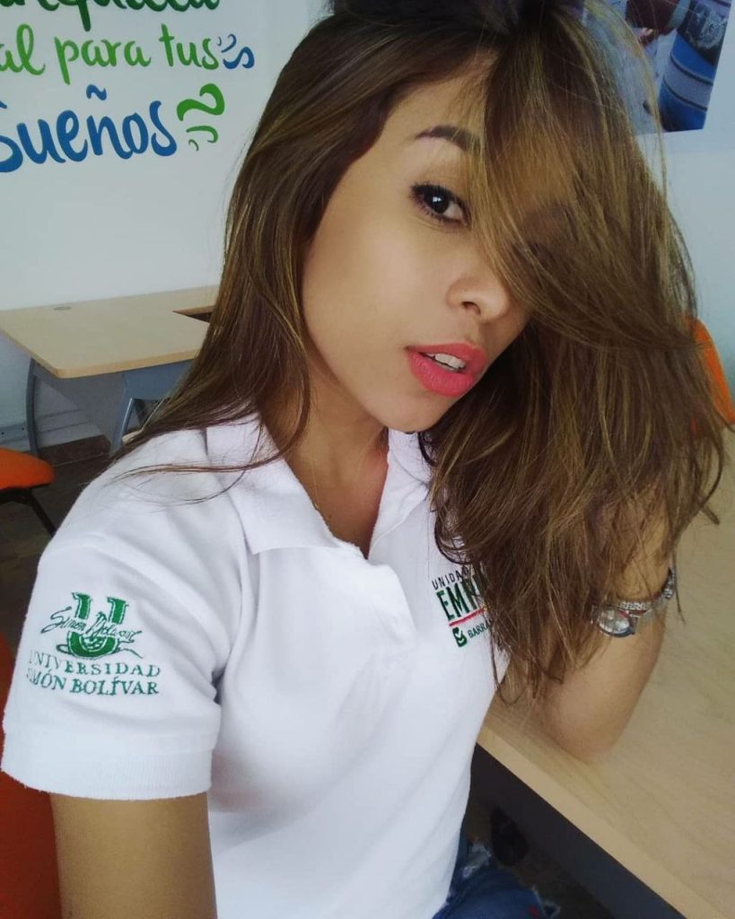 Pack filtrado de deliciosa universitaria 1