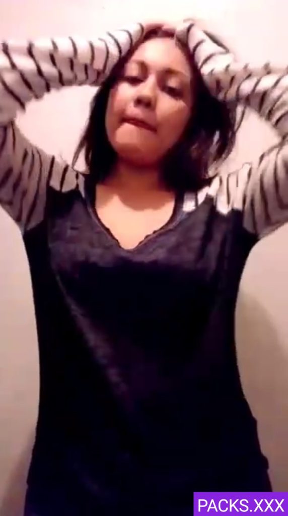 Morrita Tetona Se Deja Ver En Vídeo Desnudita 1