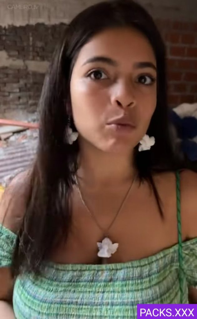 Linda Jovencita Chichona Le Paga Al Albañil Con Cuerpo 1